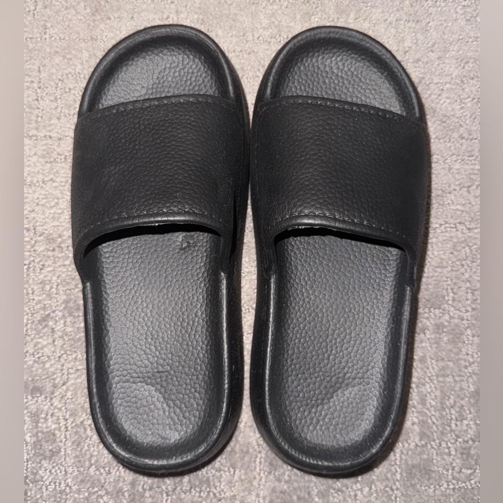 Lightweight Black Platform Sandals - Size 39-40